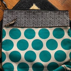 31 large zipper pouch